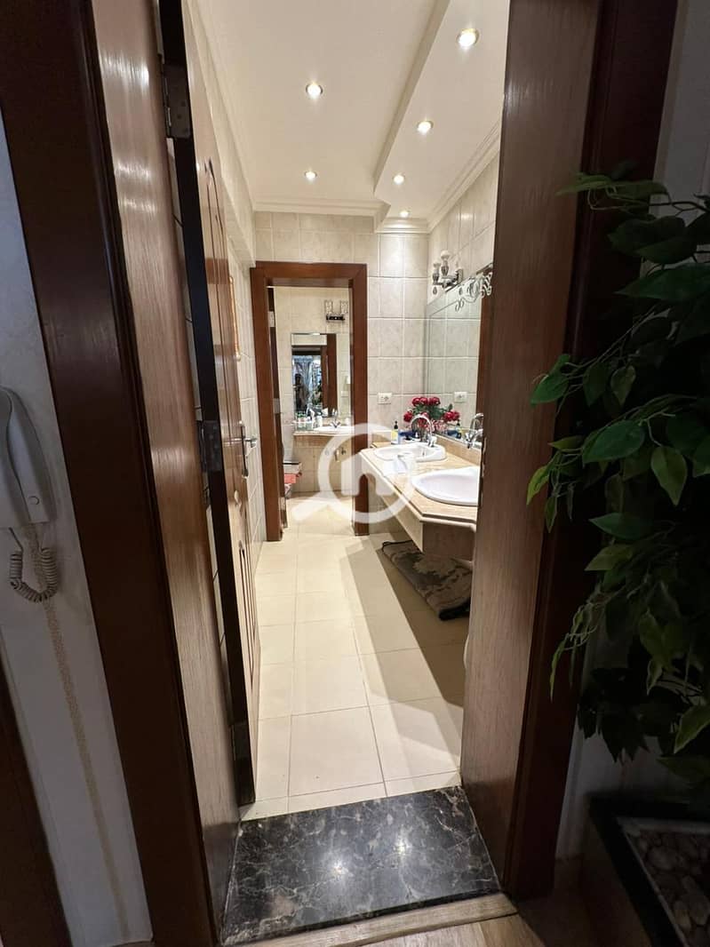 6 494c1c2f-c7d3-4f0a-9849-5eea9007f11a. jpeg