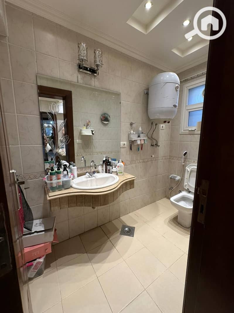 7 976147d1-cbc9-4874-b528-364ac07e75e9. jpeg