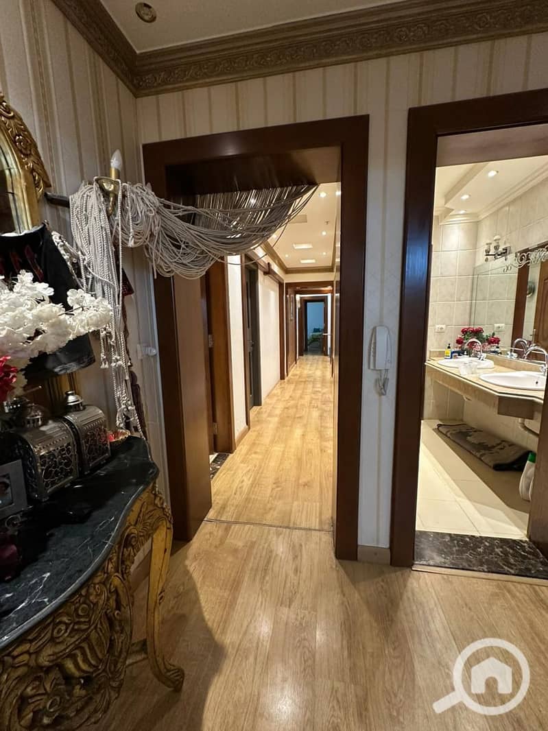 10 e4ee21e7-8d4f-4971-ae83-3aeff1863e0f. jpeg