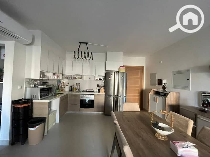 2 306db396-3690-4209-b63f-4af448220737. jpeg