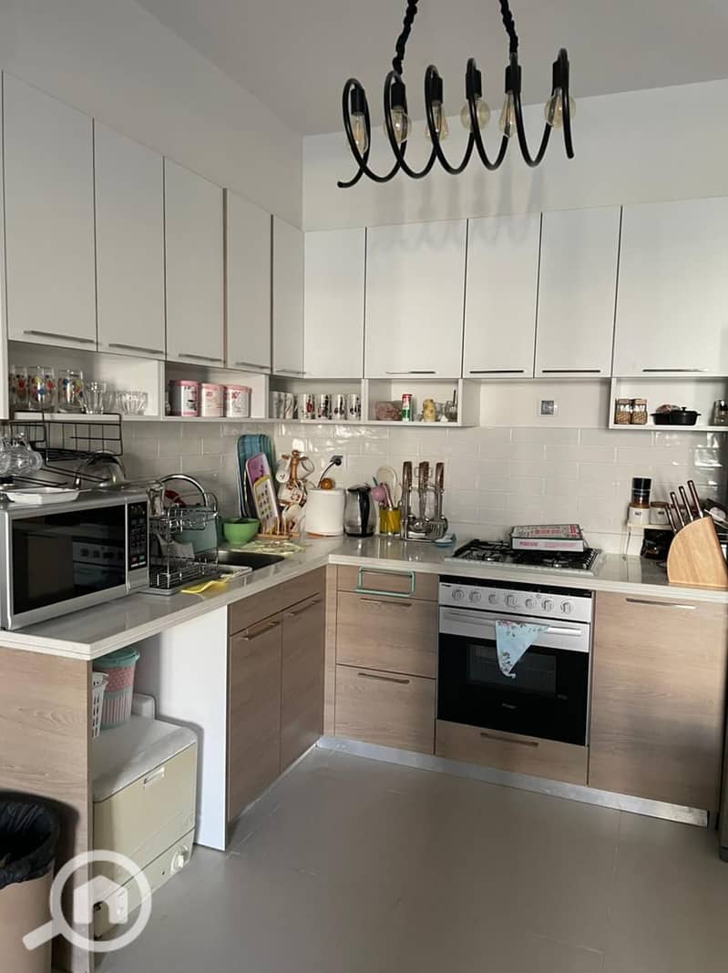 3 5257b204-c46a-4b85-83bc-3c9098764da0. jpeg