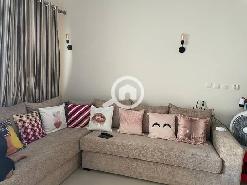 4 70d2c098-bd80-492e-b177-4a8e2507939e. jpeg