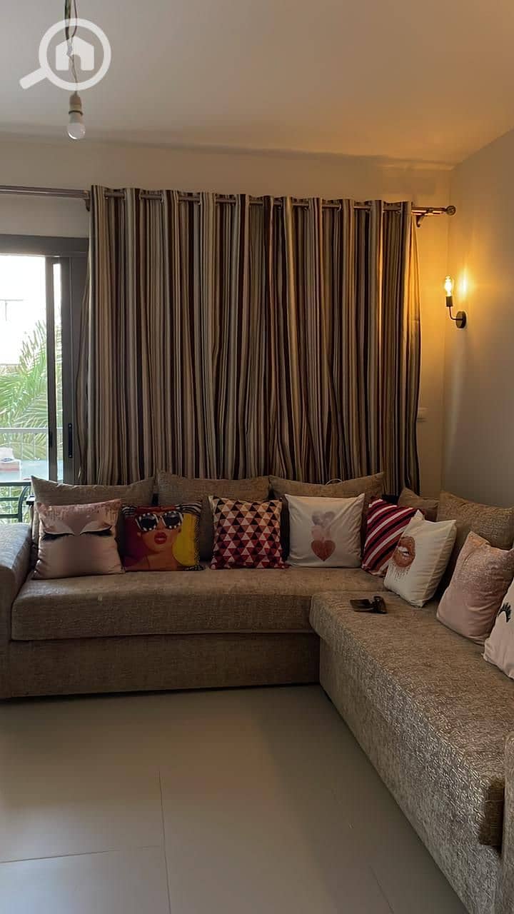 8 be0196f3-52da-4f8d-a099-4b1e0e1ebfae. jpeg