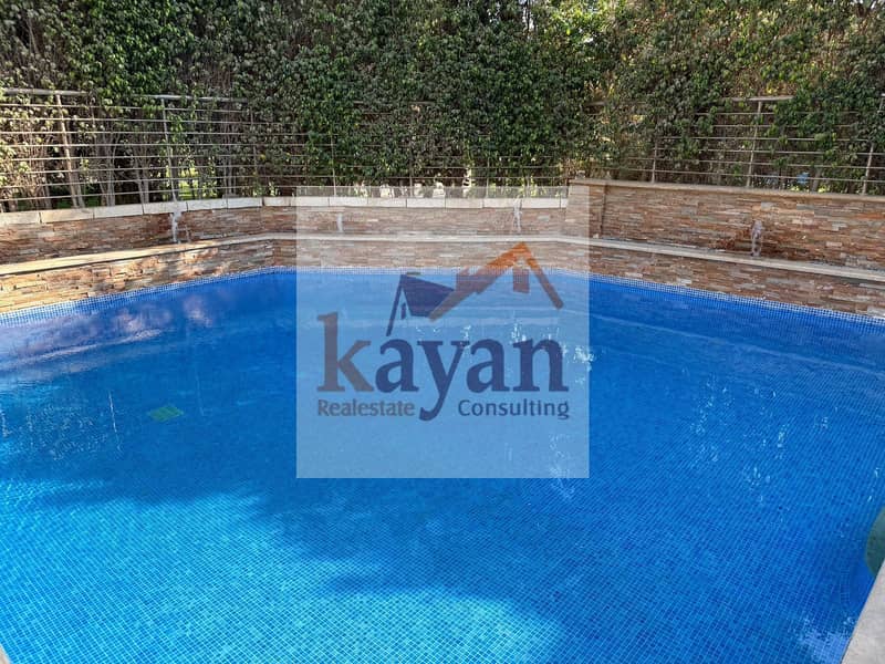 4 6c27087e-c45c-439e-b724-2f913a7e0056. jpg