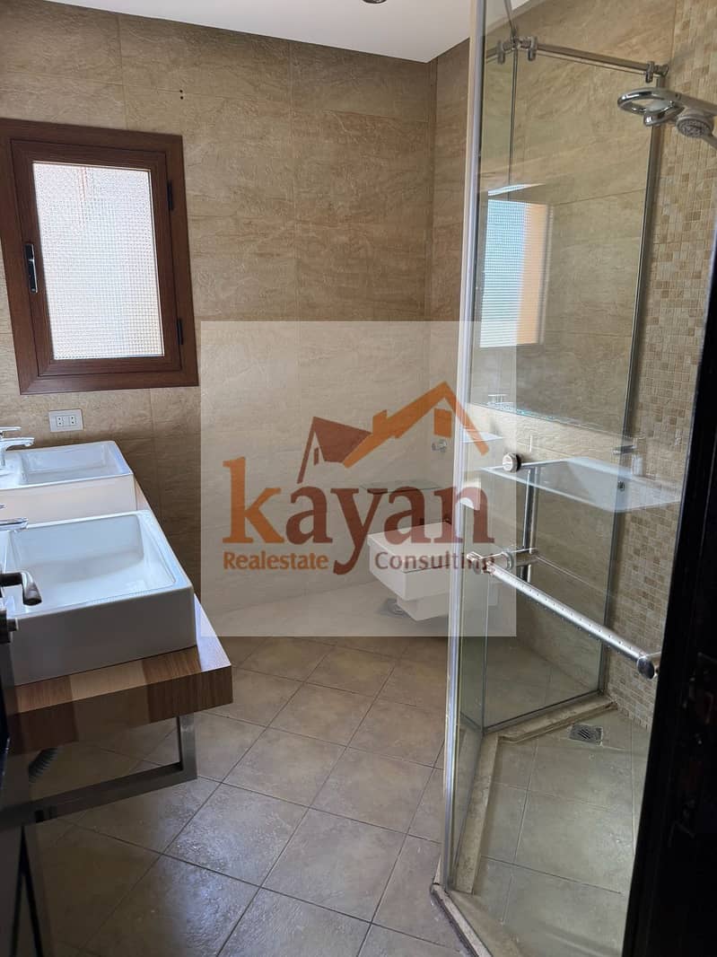 18 fe55e9c3-5988-460e-ae14-66046b47e330. jpg