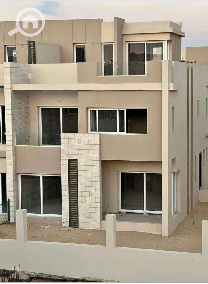 7 579887383_834979776117245_3558292003533551520_n. jpg