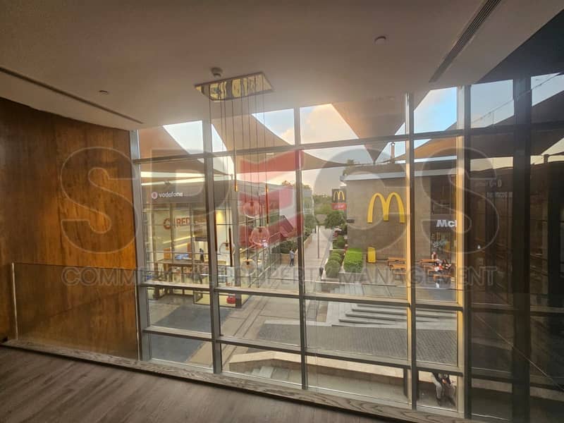 6 82f05f64-32d7-4a5b-861a-d5d3d3c8919f. jpeg