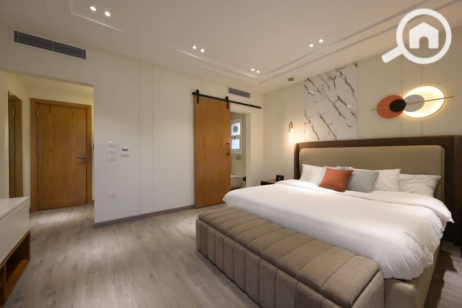 21 WhatsApp Image 2025-11-18 at 2.45. 25 PM. jpeg