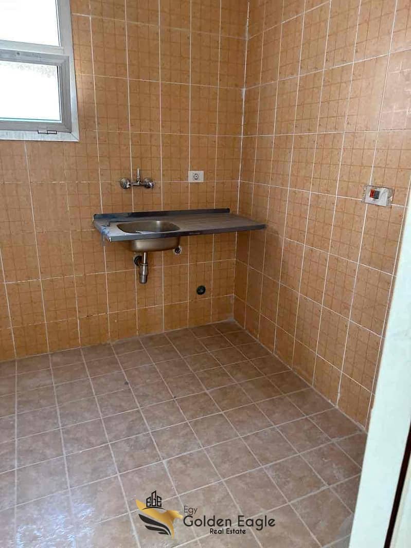 7 dfcd972b-71d4-4979-b827-f9bc0831a018. jpg