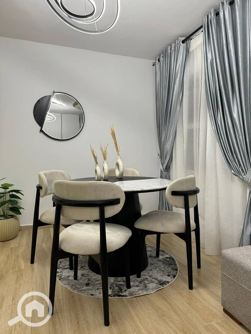 3 e82cfe8a-3258-4204-91e4-9df27fe7ad91. jpeg