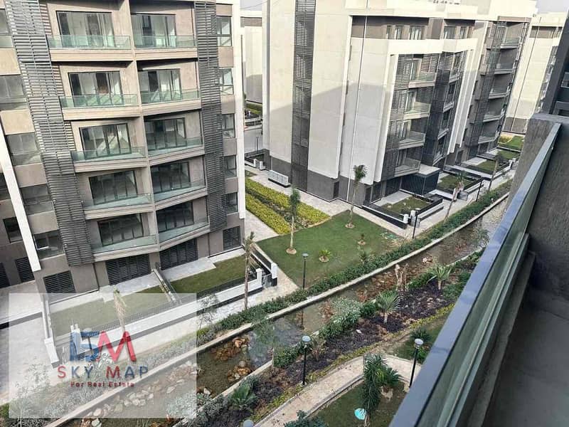 2 93b6b404-da88-45d0-95b9-cc5c91b4963a. jpg