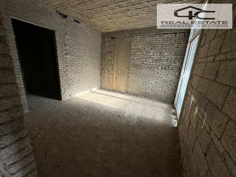 12 WhatsApp Image 2025-02-03 at 2.38. 12 PM. jpeg