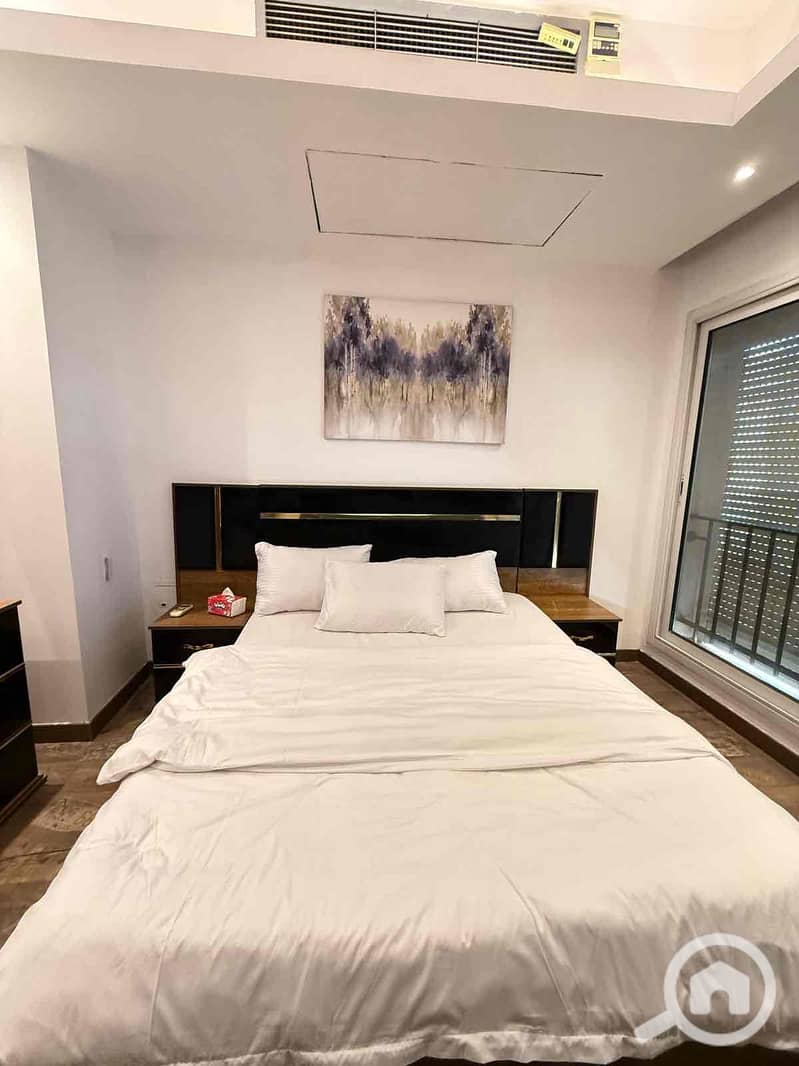 12 d11d1fb7-234b-4fea-8205-953c1cb78797. jpg