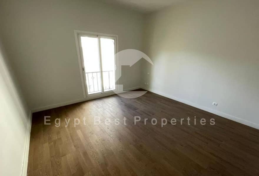 2 6e289024-c409-48c9-9878-1f93fa95bd66. jpg