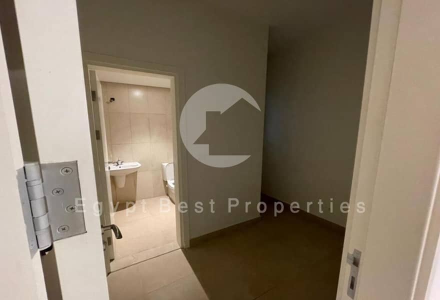 10 3e3953f5-709c-4e03-9298-bdf7e2fae543. jpg