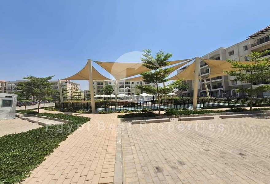 11 f96e2f54-601f-43c1-8704-5b4c9b8c8be3. jpg