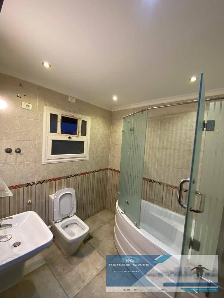 10 80cf0b54-f3dc-473b-9dc8-d1159242506a. jpg