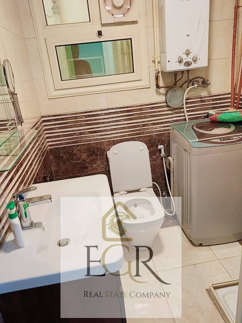 4 53c77727-48b8-43b3-b18a-a03be2873f35. jpeg