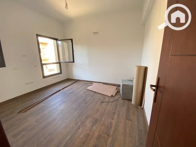 4 WhatsApp Image 2025-11-17 at 17.32. 41_40ee92c6. jpg