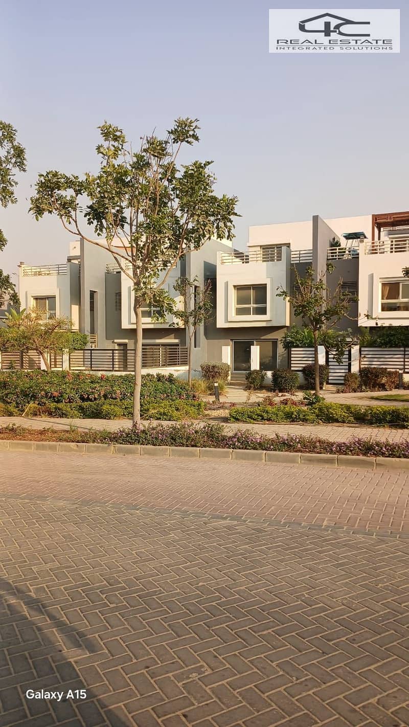 2 WhatsApp Image 2025-11-10 at 12.18. 16 PM. jpeg