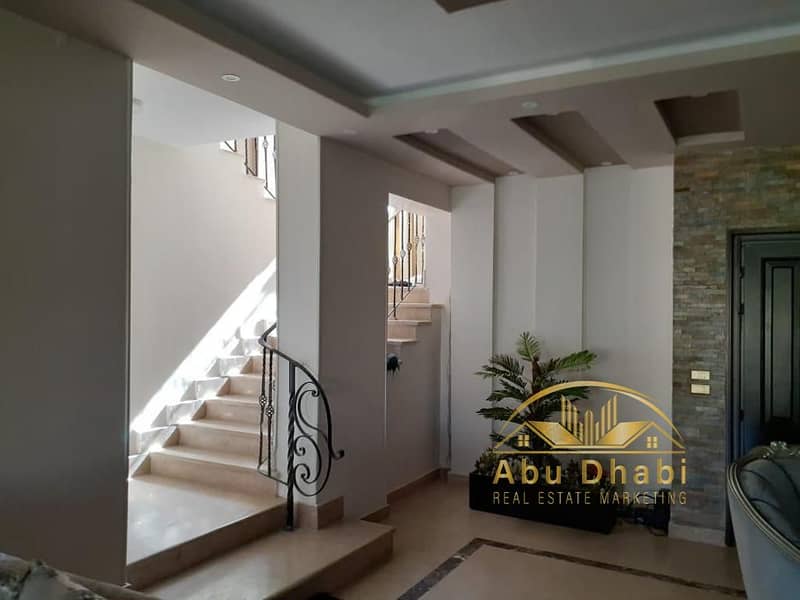 6 bb0a3cc9-6785-406d-9c60-96c0ca411945. jpg