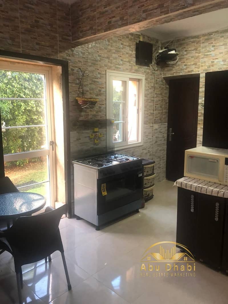 15 cefcde45-1c11-451d-b266-6ec6d692e6d3. jpg