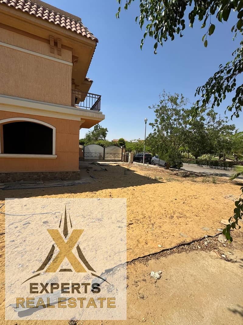 10 c27a8ed1-7ce5-4133-9e46-a5eddccf4107. jpg