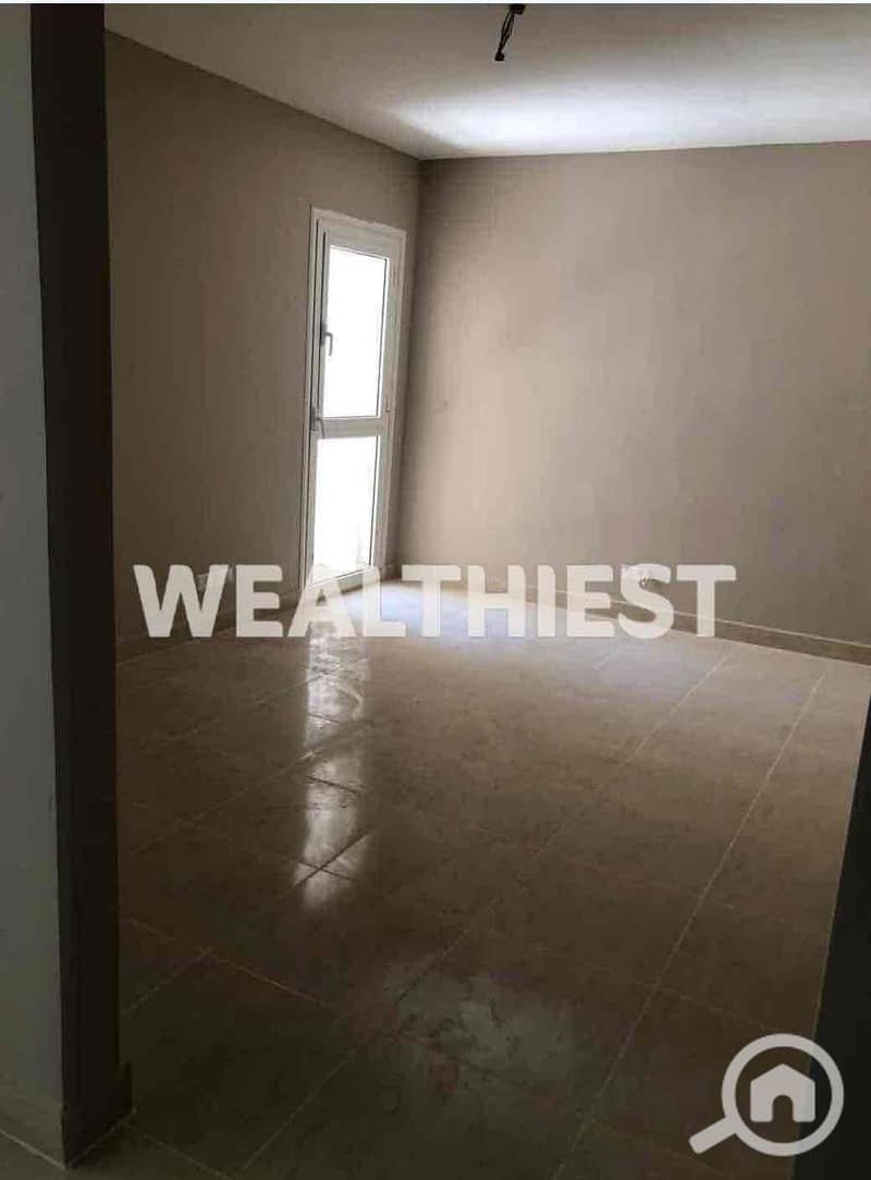 5 8be683ec-f284-477e-9b86-ffb09ffae6e7. jpg