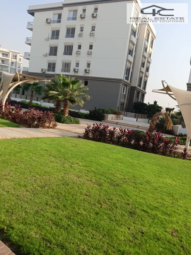 6 WhatsApp Image 2025-11-10 at 12.16. 09 PM. jpeg