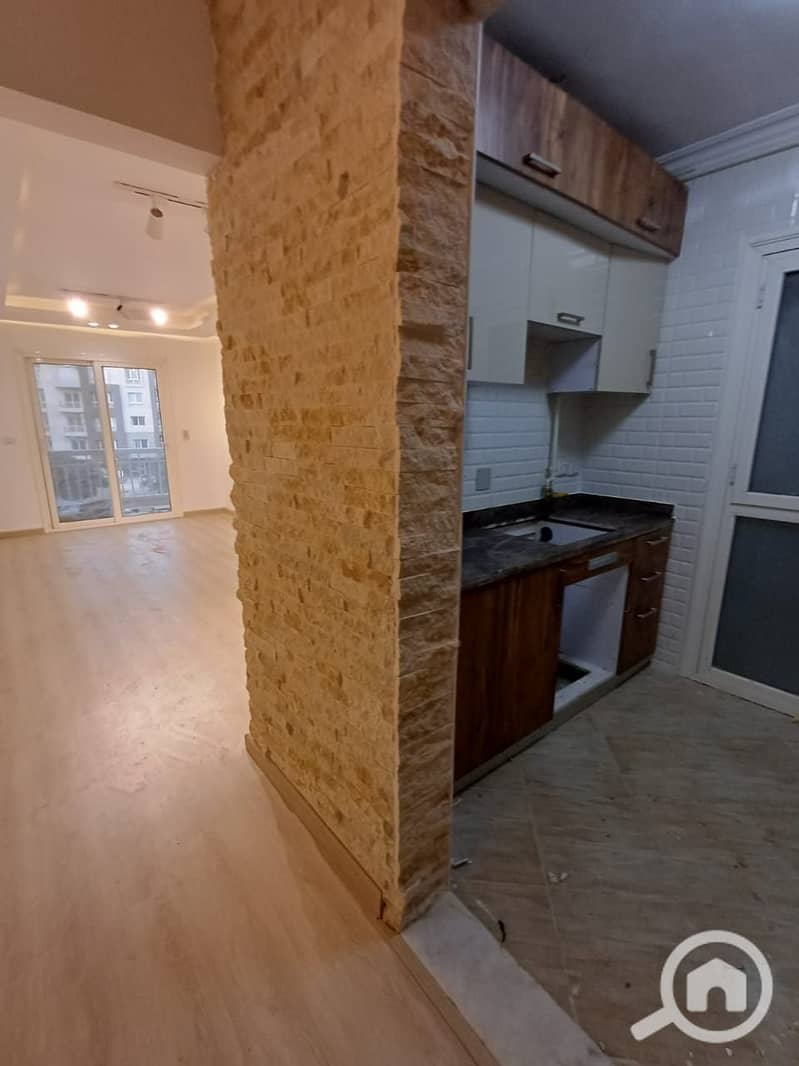 2 7271f389-f584-4b29-b35d-73e2e6e9f184. jpg