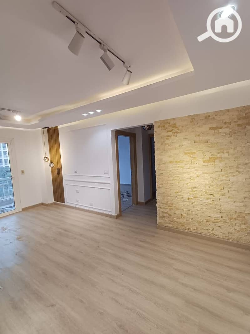 4 3df55a59-27dc-4f72-9efb-ccc91836da2f. jpg