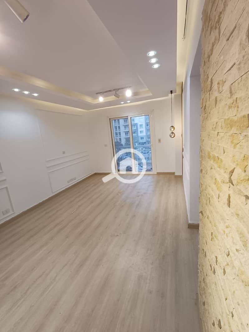 10 275074bb-c567-4dbb-8d98-1bcf416f36a1. jpg