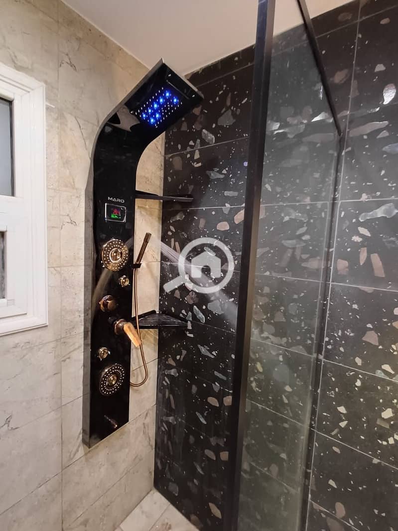 15 3d8a60ff-1393-4296-82e3-ea5a92a2a181. jpg