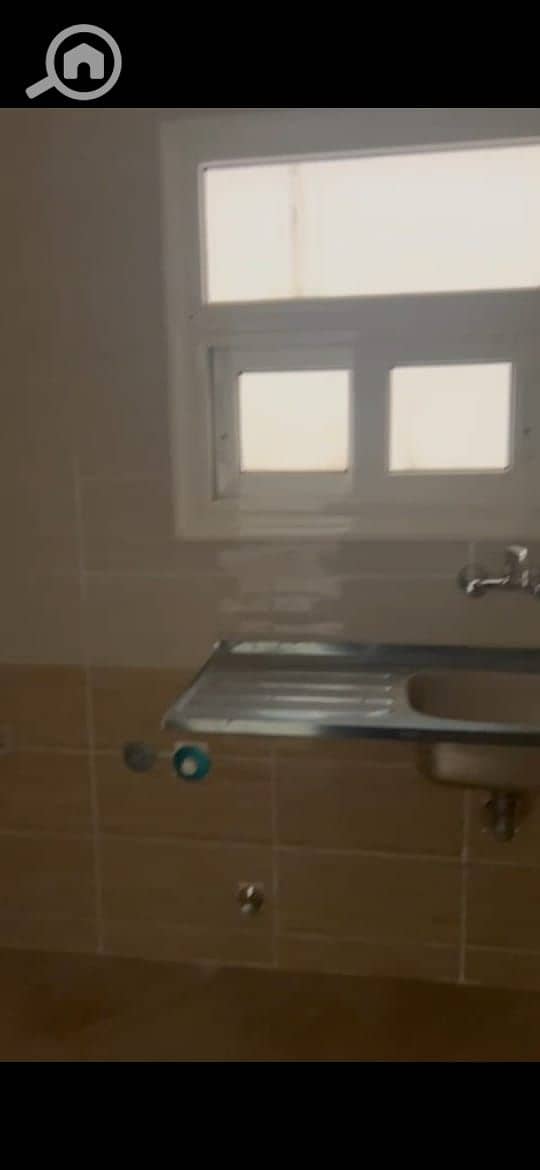 4 9820f02b-d7f8-4faf-85a5-57c024aaeae2. jpg