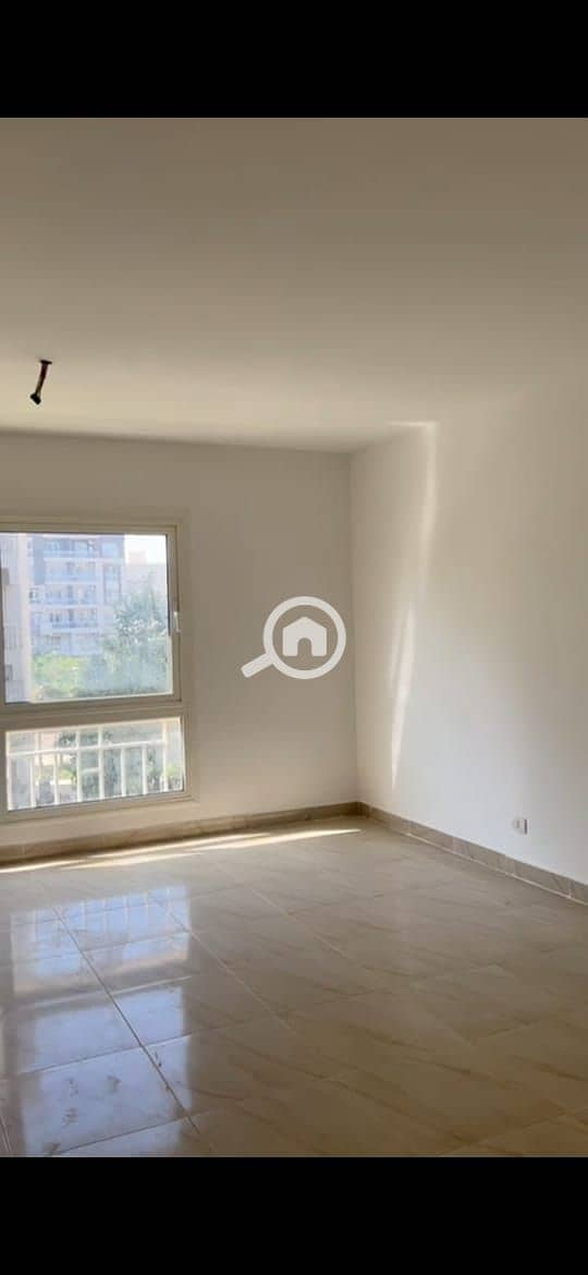 8 78df3bb6-1a70-428b-94e9-a22a4e5365a7. jpg