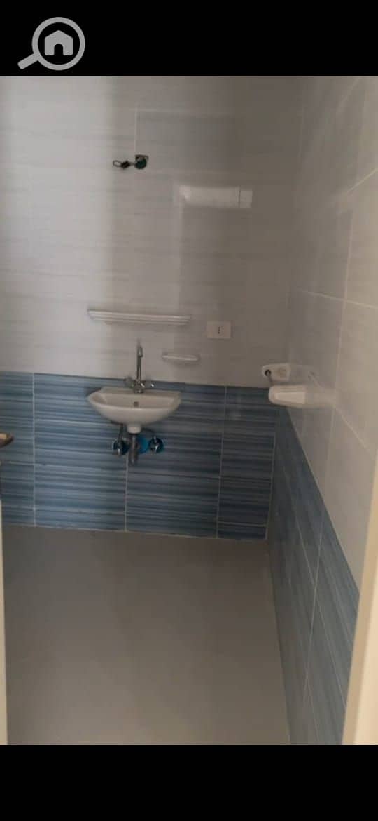 11 1892123f-be22-4522-961a-46a3099a538e. jpg