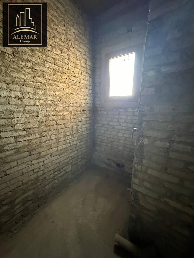 8 558293405_122301784490229707_2066666203688347731_n. jpg