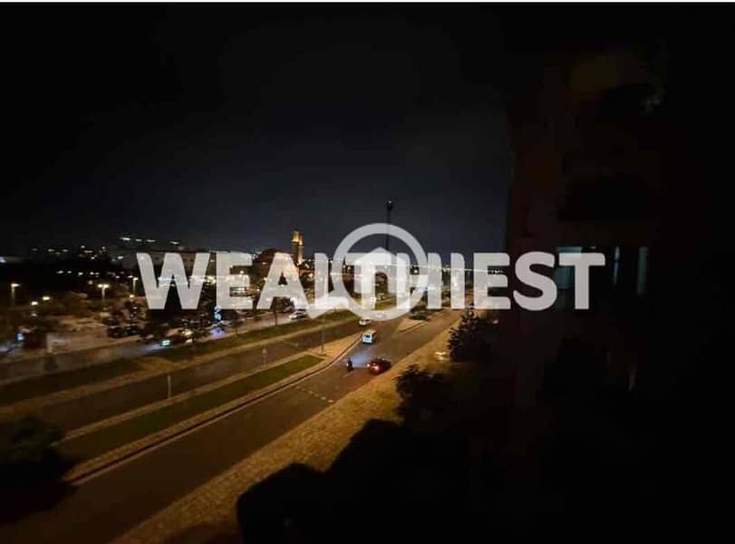 4 f97422ce-82c8-4cfd-bef0-c9ae54525475. jpg