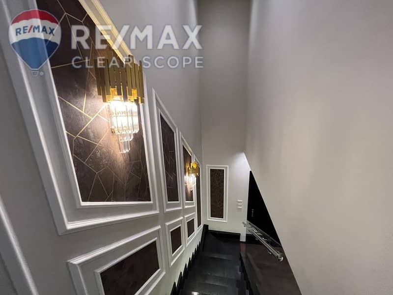 18 22351ecf-b9d9-44f1-99da-6095f00340fa. jpg