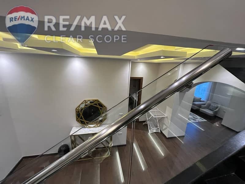 20 aeb87cf0-e8dd-4d5c-9837-c3e2002c38db. jpg