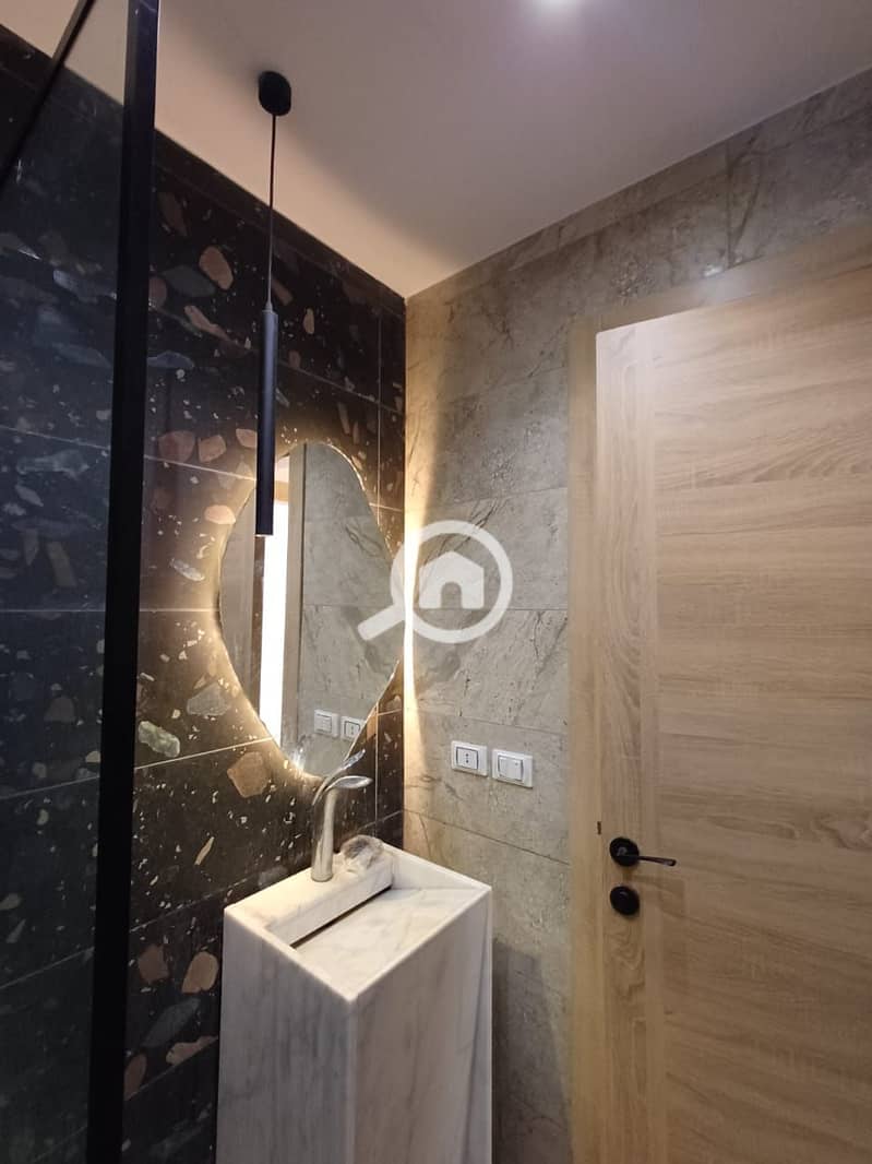 11 WhatsApp Image 2025-11-20 at 15.42. 37_2378dd7a. jpg