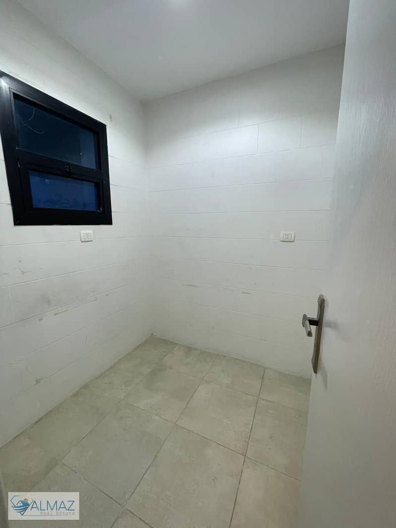 6 WhatsApp Image 2025-11-20 at 3.50. 03 PM. jpeg