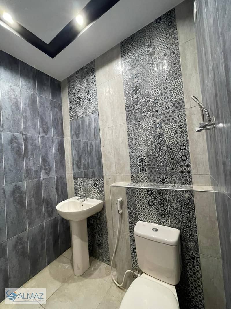 8 WhatsApp Image 2025-11-20 at 3.50. 02 PM (1). jpeg