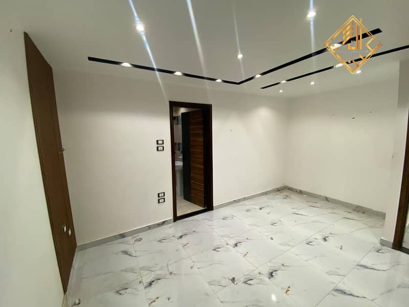 7 WhatsApp Image 2025-11-19 at 17.30. 13 (1). jpeg