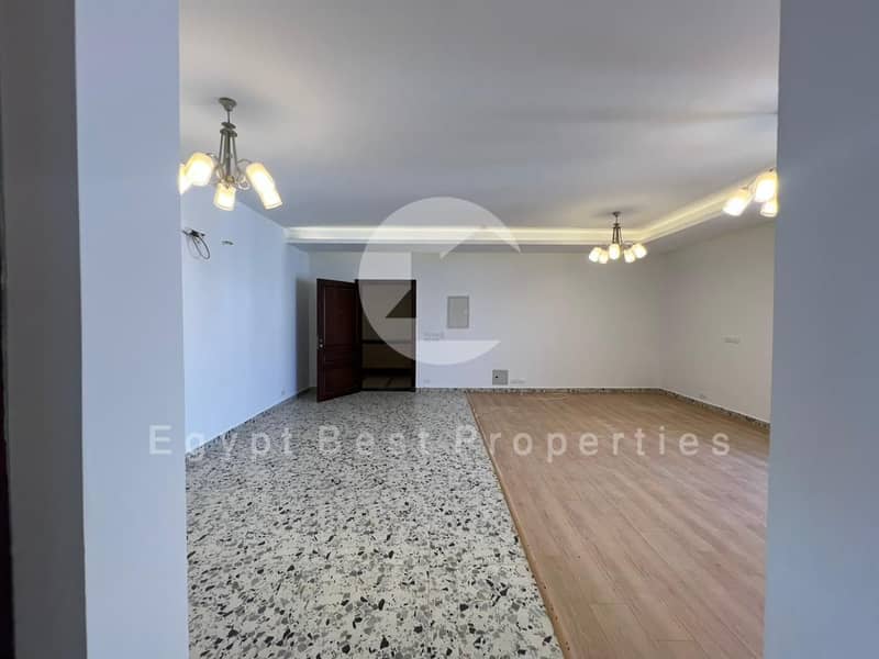 10 51160671-3b01-4411-aee6-d508fba4eaf3. jpeg