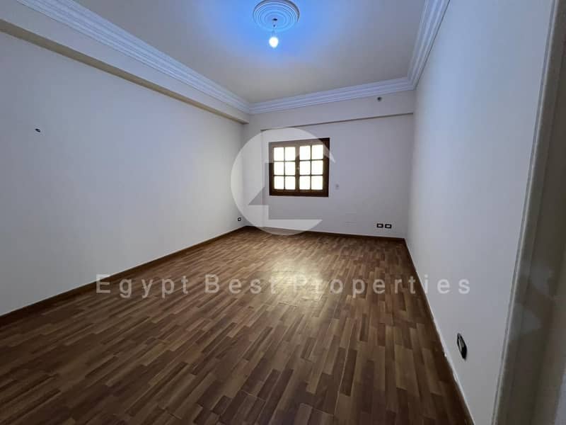 13 de890697-5f8e-45d5-b545-99684fb371cb. jpeg