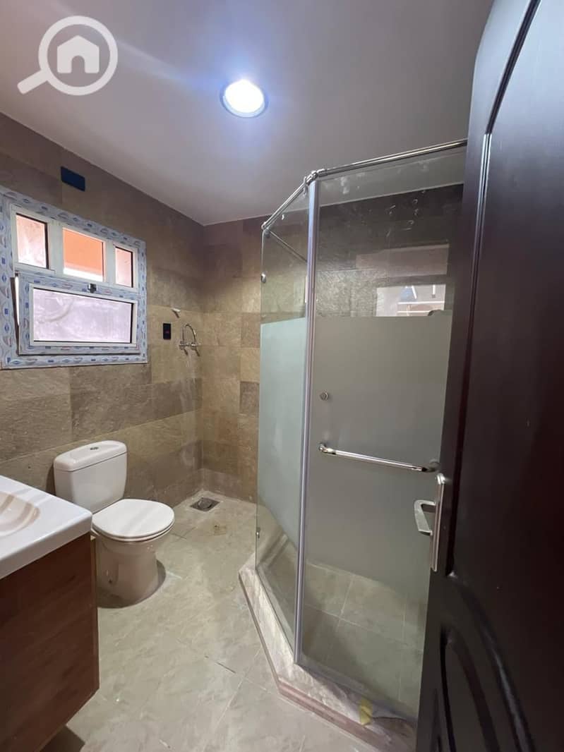 13 12fbd277-7c15-4aeb-8c06-7bfd5ababda2. jpg