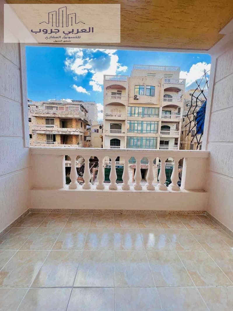 8 65a9c5bc-0d04-4689-8b77-490c5ac87299. jpg