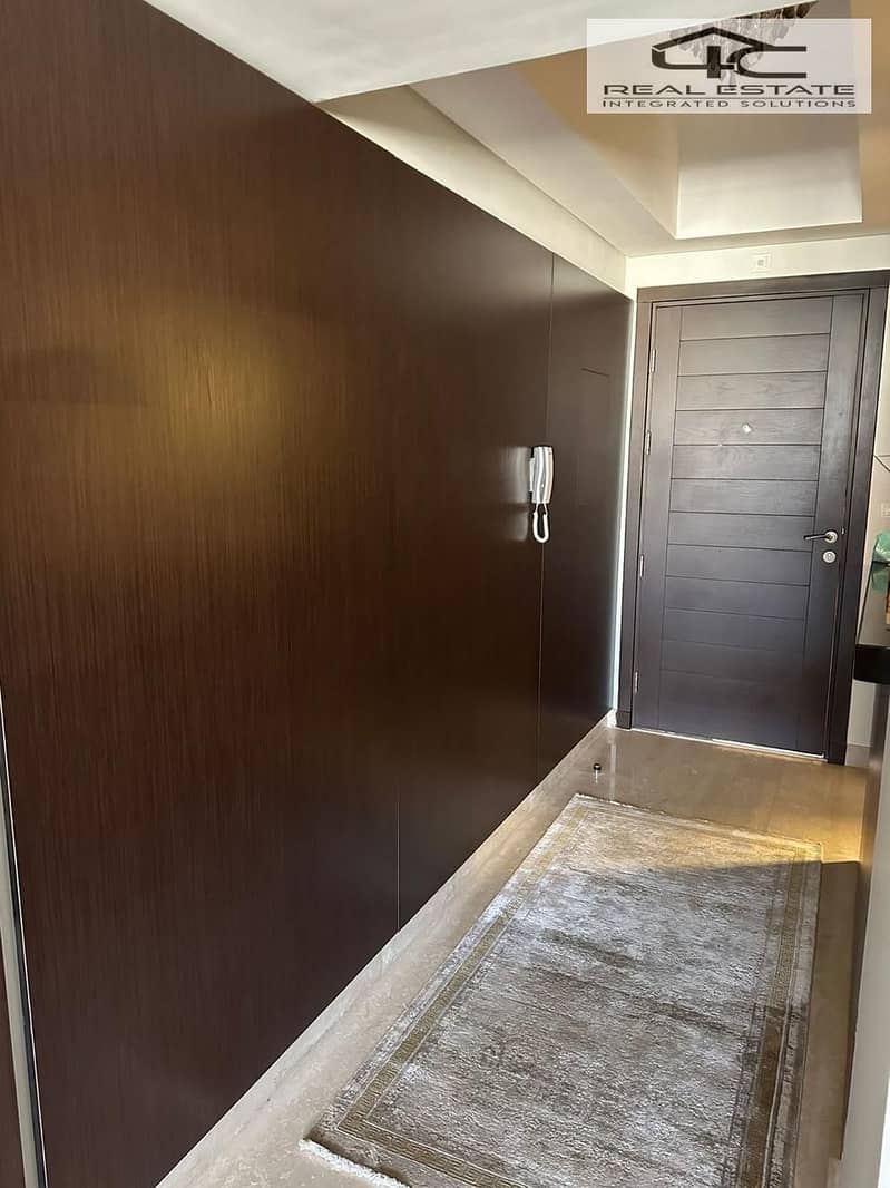 2 WhatsApp Image 2025-11-15 at 16.51. 52. jpeg