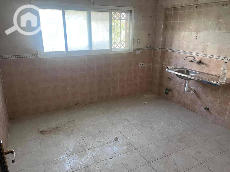 8 00631300-e9b6-49ec-a5b9-9a5095cd2678. jpg